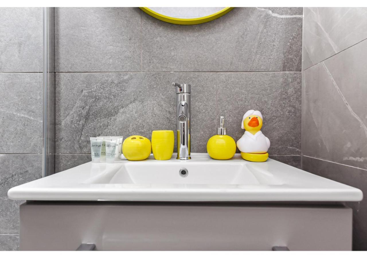 Energizing Getaway: Newly Renovated 2 Bedroom Flat Londres