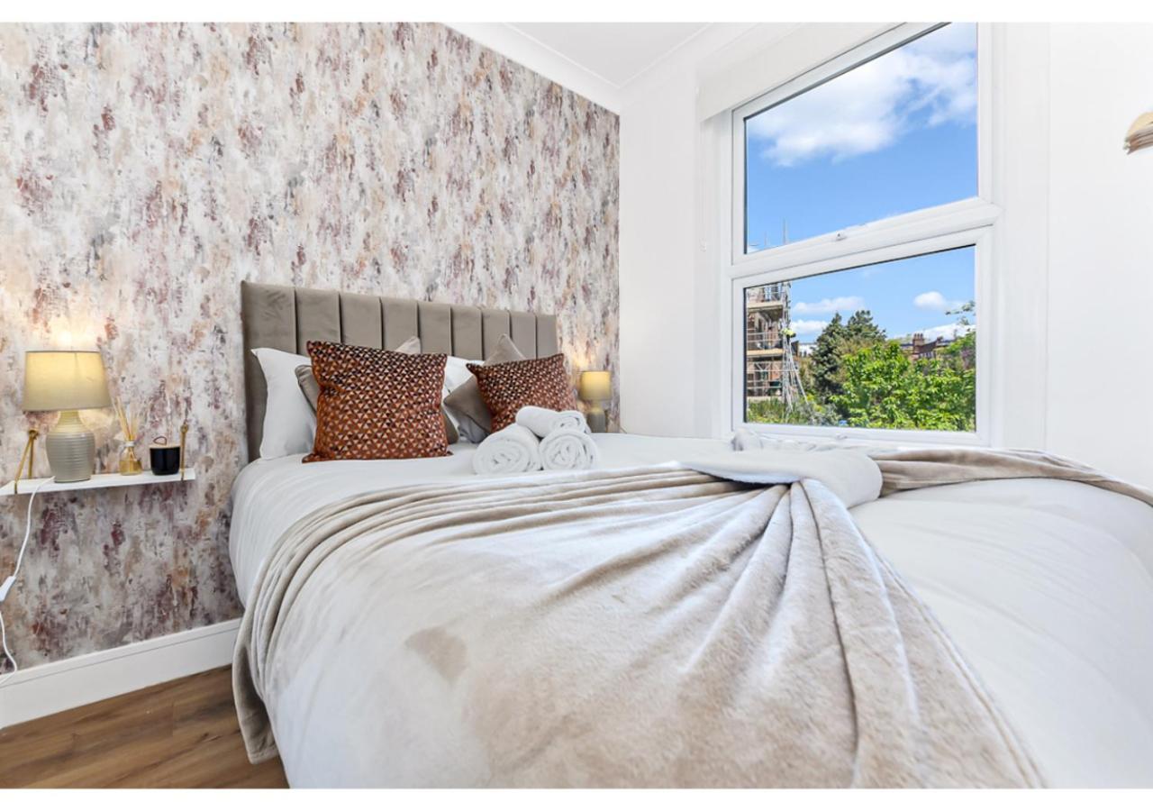 Apartamento Energizing Getaway: Newly Renovated 2 Bedroom Flat